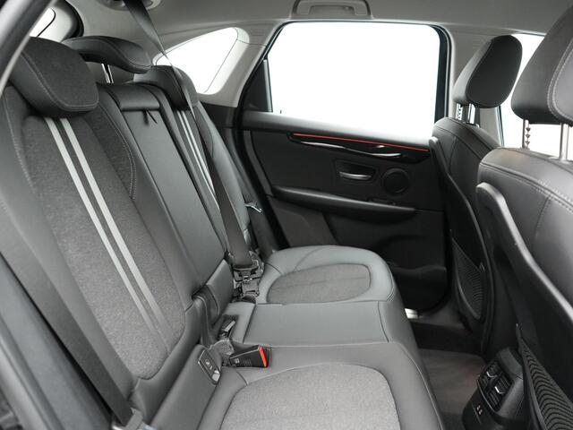 BMW 2-SERIE Active Tourer 225xe Sportline iPerformance Plug In Hybrid 225pk Dealer O.H PHEV | Cruise Control | Navigatie | Keyless | Lederen Sportstoelen Verwarmd |