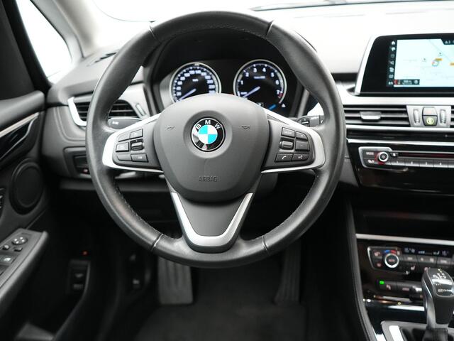 BMW 2-SERIE Active Tourer 225xe Sportline iPerformance Plug In Hybrid 225pk Dealer O.H PHEV | Cruise Control | Navigatie | Keyless | Lederen Sportstoelen Verwarmd |