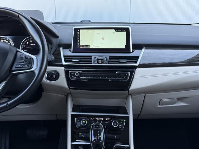 BMW 2-SERIE Active Tourer 220i High Executive Launch Edition Automaat