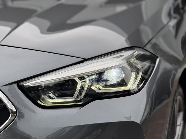 BMW 2-SERIE Gran Coupé 218i High Executive | Pano | Keyless | Leer
