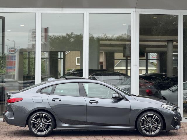 BMW 2-SERIE Gran Coupé 218i High Executive | Pano | Keyless | Leer