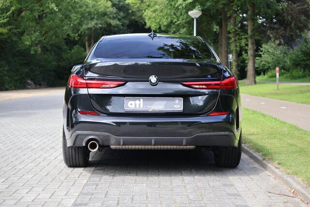 BMW 2-SERIE Gran Coupé 218i M Sport Edition M-Sportpakket, Adaptieve Cruise Control, Stuurwielverwarming, Sportstoelen, Parkeerhulpsysteem, DAB, Stoelverwarming, Shadowline, M-Sportbesturing, Grootlichtassistent, Live Cockpit,etc.