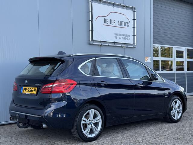 BMW 2-SERIE Active Tourer 220i High Executive Automaat/Trekaak/Leer.