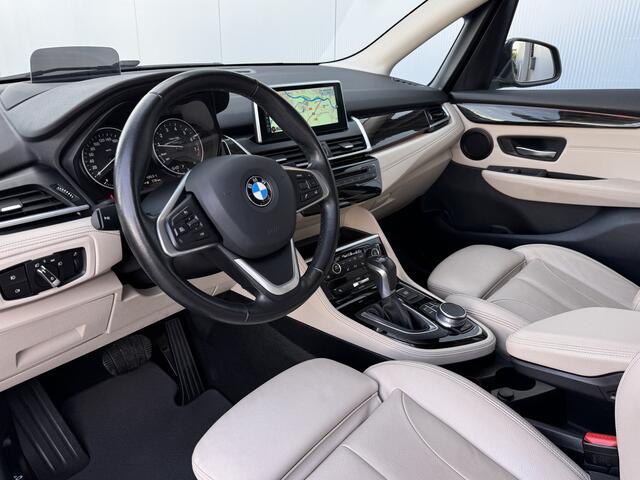 BMW 2-SERIE Active Tourer 220i High Executive Automaat/Trekaak/Leer.