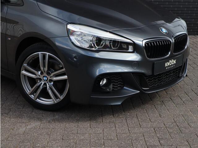 BMW 2-SERIE Active Tourer 218i Centennial High Executive | Head-Up | Leder | Stoelverwarming |
