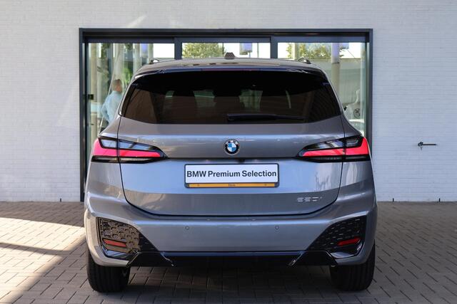 BMW 2-SERIE Active Tourer 220i | M Sportpakket | Stoelen Pakket | Premium Pack