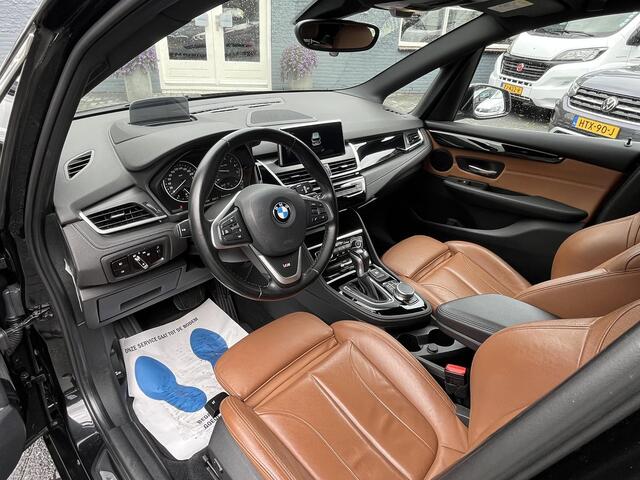 BMW 2-SERIE Active Tourer 218i Aut. High Executive | LEER | GROOT NAV. | PANORAMADAK |