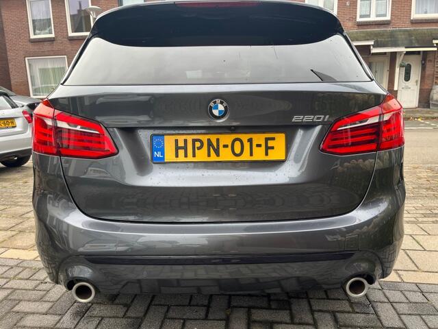 BMW 2-SERIE 220I actieve touring
