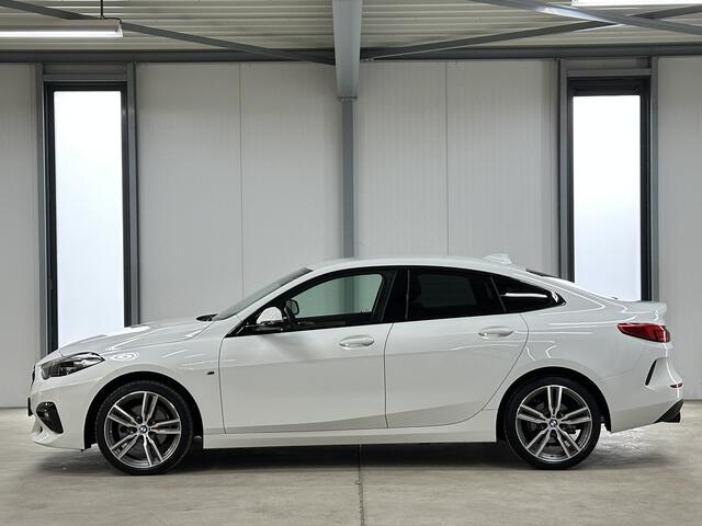 BMW 2-SERIE Gran Coupé 218i Executive 140pk | Stoelverwarming | 18 inch | PDC | Navi