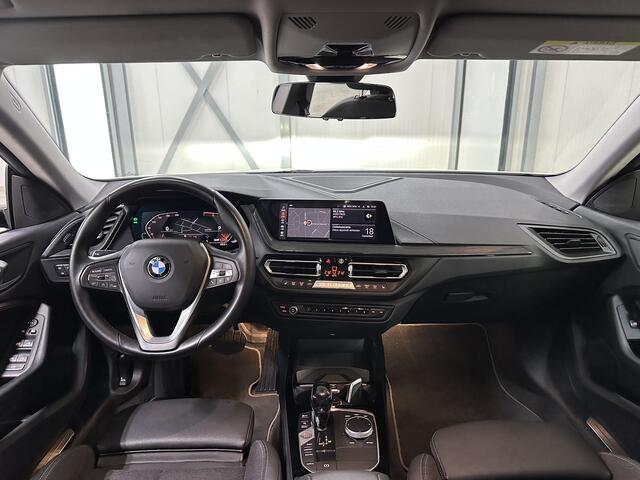 BMW 2-SERIE Gran Coupé 218i Executive 140pk | Stoelverwarming | 18 inch | PDC | Navi