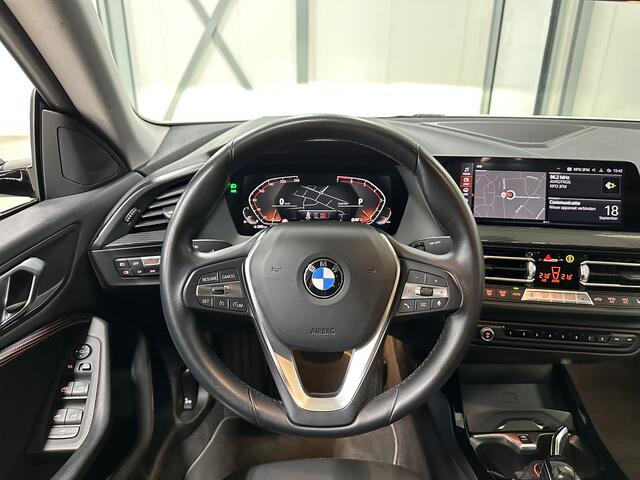 BMW 2-SERIE Gran Coupé 218i Executive 140pk | Stoelverwarming | 18 inch | PDC | Navi