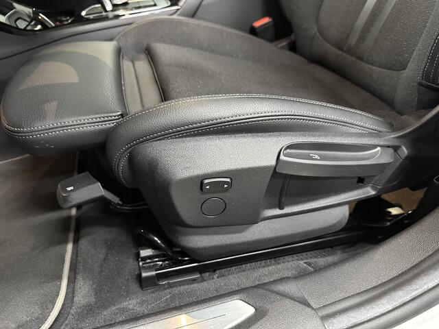 BMW 2-SERIE Gran Coupé 218i Executive 140pk | Stoelverwarming | 18 inch | PDC | Navi