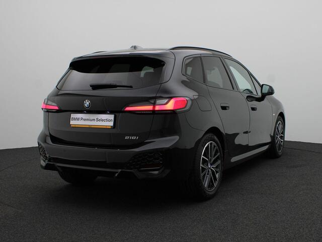 BMW 2-SERIE Active Tourer 218i M Sportpakket | Premium Pack | Stuurwielrand Verwarmd | Trekhaak | Driving Assistant | Parking Assistant | 18''