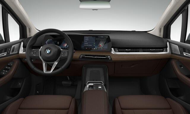 BMW 2-SERIE Active Tourer 218i | Luxury Line | Equipment Package | Comfort Pack