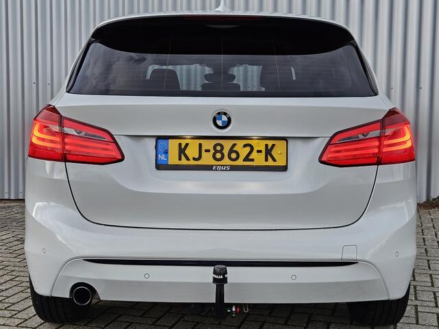 BMW 2-SERIE Active Tourer 216i Centennial Executive /Nieuwe Ketting!
