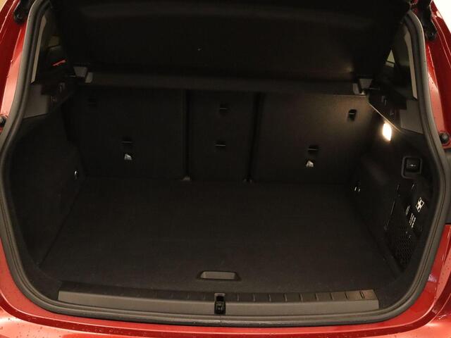 BMW 2-SERIE Active Tourer 218i High Executive - ELEKTRISCHE ACHTERKLEP - KEYLESS START - VOORSTOELEN VERWARMD - NAVIGATIE - CRUISE CONTROL - CLIMATE CONTROL- BLUETOOTH - SPORTSTOELEN- MISTLAMPEN VOOR