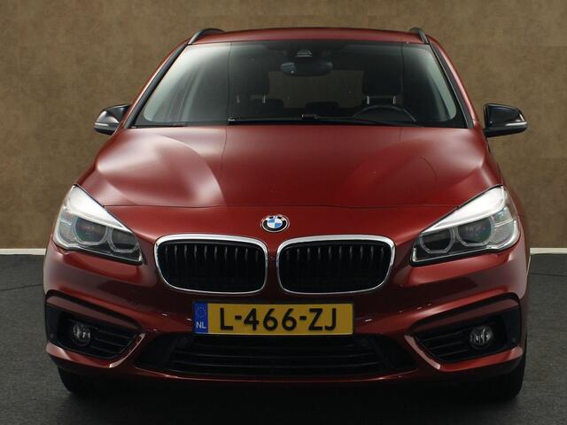 BMW 2-SERIE Active Tourer 218i High Executive - ELEKTRISCHE ACHTERKLEP - KEYLESS START - VOORSTOELEN VERWARMD - NAVIGATIE - CRUISE CONTROL - CLIMATE CONTROL- BLUETOOTH - SPORTSTOELEN- MISTLAMPEN VOOR