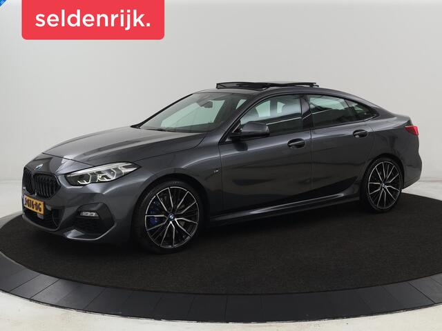 BMW 2-SERIE Gran Coupé 218i M Sport | Panoramadak | Stoelverwarming | Camera | Sfeerverlichting | Carplay | Navigatie | Sportstoelen | Park Assist | Live Cockpit | Climate control