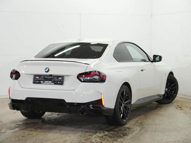 BMW 2-SERIE Coupé 218i M-Sport Pro | 19" | Camera | Widescreen | Harman Kardon | Stoel/Stuurverwarming