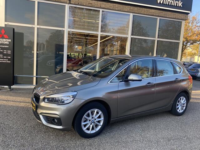 BMW 2-SERIE 220i Cent. Exec.