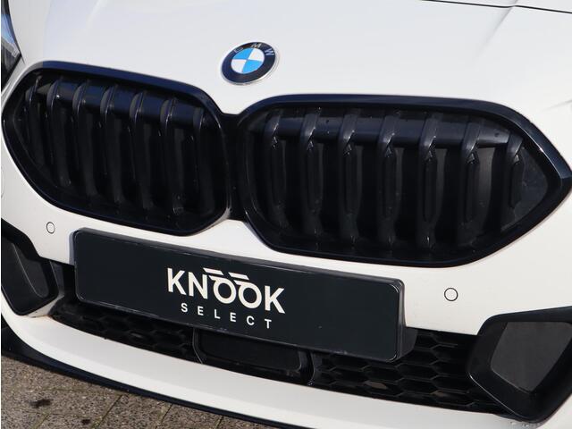 BMW 2-SERIE Gran Coupé 218i High Executive M Sport / Panodak / Alcantara / Harman/Kardon