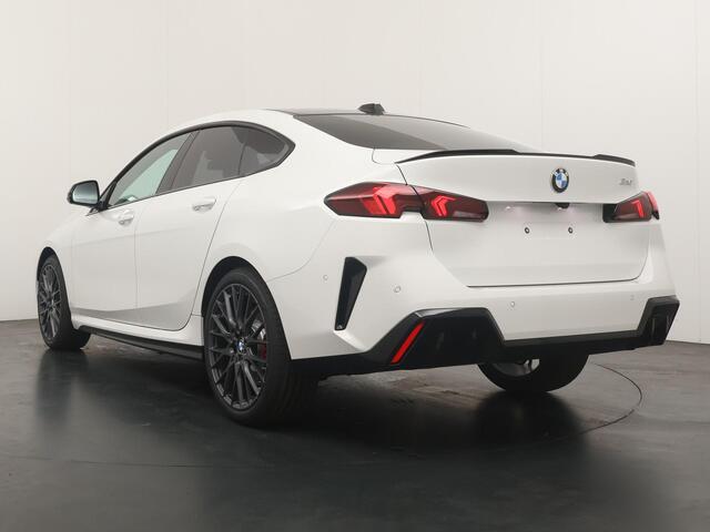 BMW 2-SERIE Gran Coupé 220 M Sport Package Pro | Equipment Package