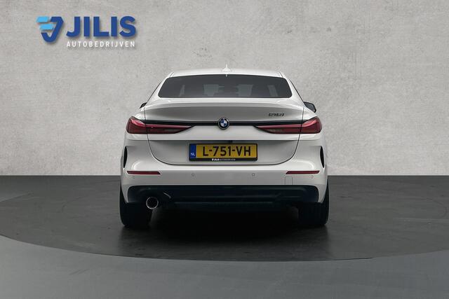 BMW 2-SERIE Gran Coupé 218i Business Edition | Camera | LED koplampen | Digitaal display | Sportstoelen