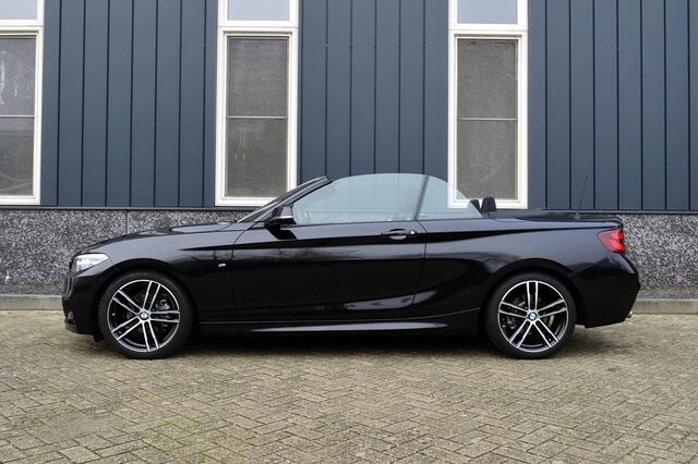 BMW 2-SERIE Cabrio 218i M-Sport Rijklaarprjs-Garantie Navigatie Airco Stoel/Stuur verwarming Led