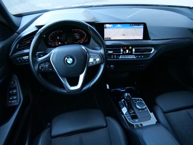 BMW 2-SERIE Gran Coupé 218i Executive Edition 141 Pk Automaat Navigatie / DAB / Apple Carplay / PDC / Sportstoelen