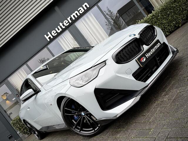 BMW 2-SERIE Coupé 220i Coupe M-Sport Aut./ M-Performance/ Schuifdak
