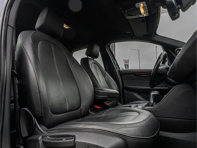 BMW 2-SERIE Active Tourer 218i Corporate Lease High Exe ORG NL HUD CAMERA HIFI LEDER STOELVERW