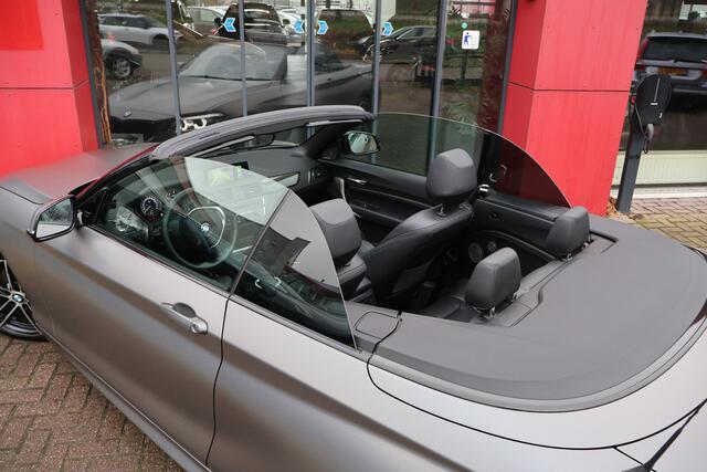 BMW 2-SERIE Cabrio 220d High Executive 2.0L 4-Cilinder | Harman/Kardon | Camera | Leder | Cruise Conrol |