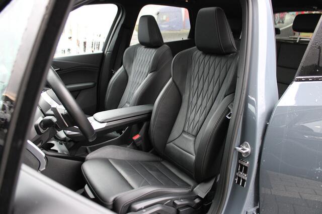 BMW 2-SERIE Active Tourer 218i M Sport Automaat / Panoramadak / Sportstoelen / M Adaptief onderstel / Comfort Access / Stuurverwarming / Adaptieve LED / Parking Assistant Plus / Head-Up