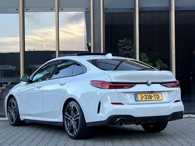 BMW 2-SERIE Gran Coupé 218i High Executive | Pano | Trekhaak | Adaptief |