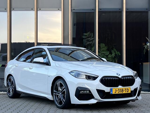 BMW 2-SERIE Gran Coupé 218i High Executive | Pano | Trekhaak | Adaptief |