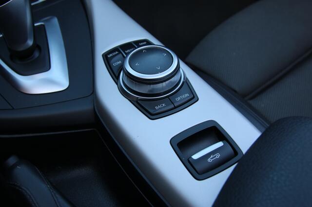 BMW 2-SERIE Cabrio 218i High Executive | M-pakket | Navigatie | Sensoren v/a |