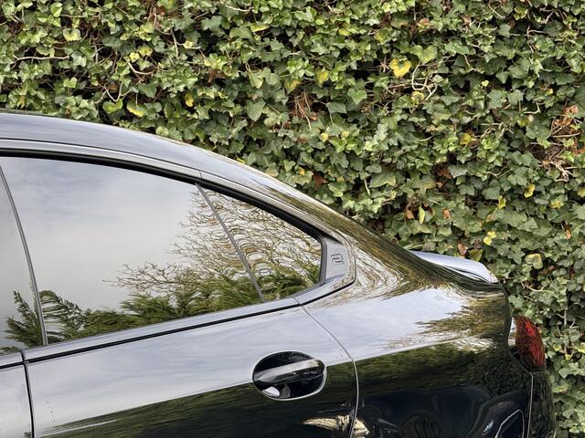 BMW 2-SERIE Gran Coupé 220 | M-Sport Pro | 19" | Panaroma | Harman/Kardon / Stoel+Stuur Verw. | Comf. Acc. | Getint Glas