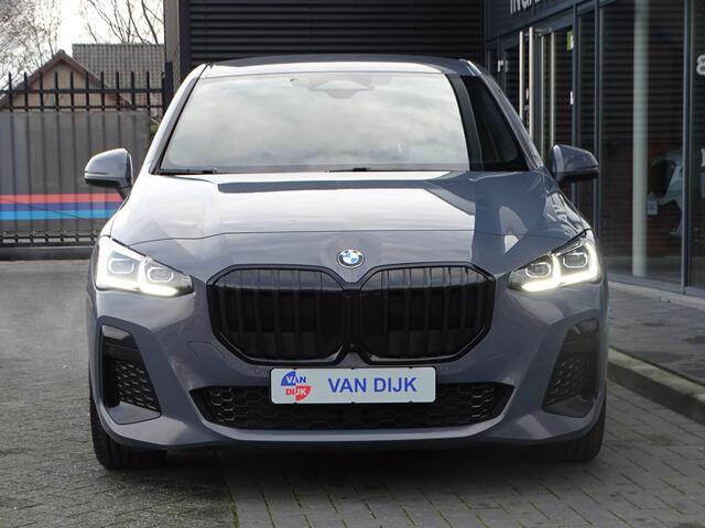 BMW 2-SERIE 218 Active Tourer M Sport Innovation-pack Elek.Trekhaak Driv.Ass.Plus Head-Up Ada.Led Harman/Kardon Elek.Stoelen 19'' LM velgen