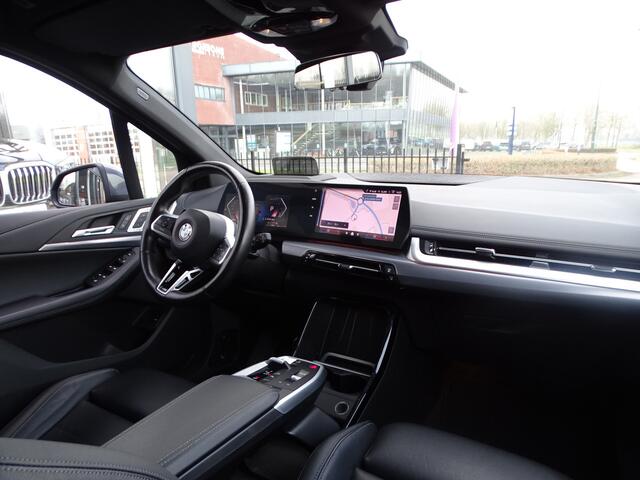 BMW 2-SERIE 218 Active Tourer M Sport Innovation-pack Elek.Trekhaak Driv.Ass.Plus Head-Up Ada.Led Harman/Kardon Elek.Stoelen 19'' LM velgen