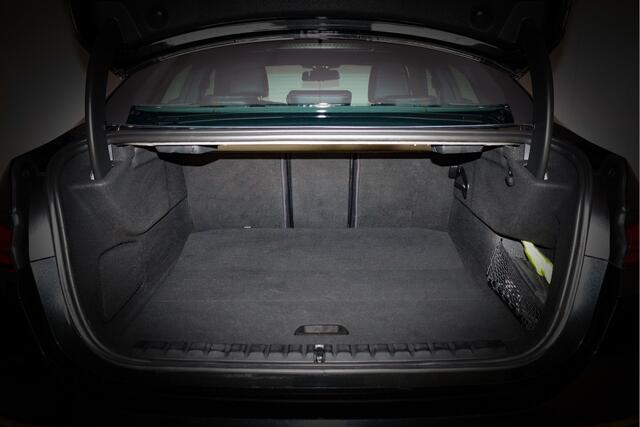 BMW 2-SERIE Gran Coupé 218iA SPORT-LINE DIGIDASH | FULL LED | HARMAN KARDON | LEDER | STOELVERW | CARPLAY | NAVI | LMV 17''