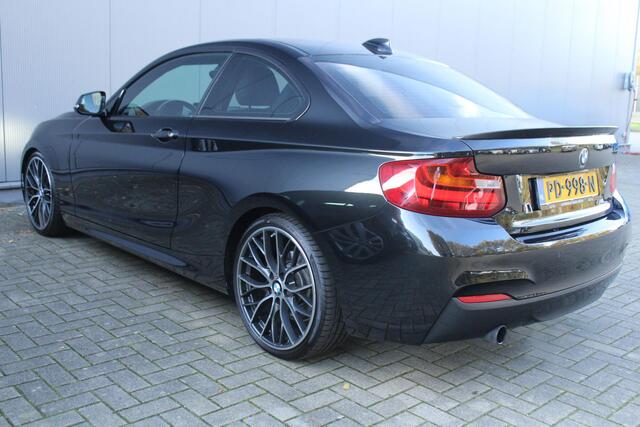 BMW 2-SERIE Coupé 218i Centennial Executive M-Sport | NAP | Schuif-/kanteldak | Stoelverwarming | Lichtmetalen velgen | Climate Control | Etc..