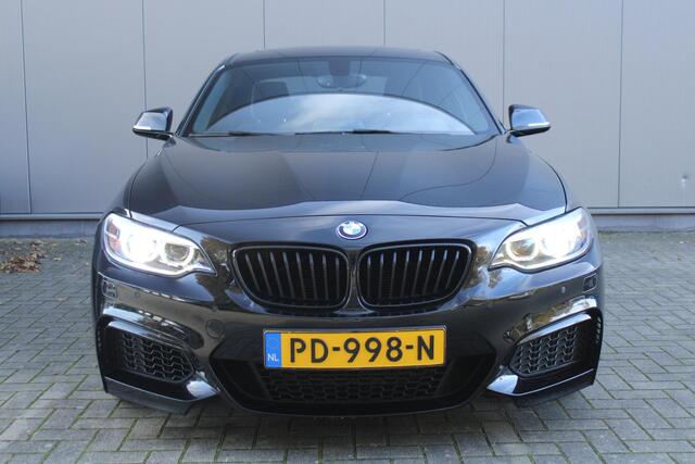 BMW 2-SERIE Coupé 218i Centennial Executive M-Sport | NAP | Schuif-/kanteldak | Stoelverwarming | Lichtmetalen velgen | Climate Control | Etc..