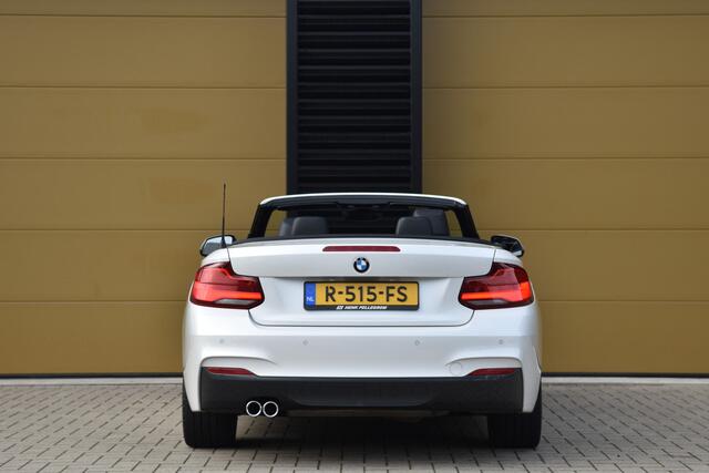 BMW 2-SERIE Cabrio 220i High Executive * M-sportpakket * LCI * Hifi * Adaptief LED *