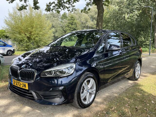 BMW 2-SERIE Active Tourer 225xe iPerformance Executive Leer Stoelverwarming PDC voor en achter info: M.safari 0492588976
