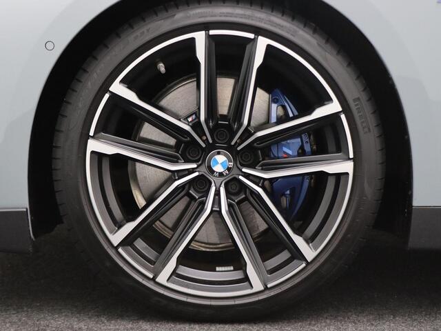 BMW 2-SERIE Coupé 220i High Executive | M Sportpakket Pro | M Sport Plus Pack | Parking Pack | Stuurwielrand Verwarmd | Schuifdak | Elektrisch Verstelbare M Sportstoelen | Head-Up Display | HiFi | 19''