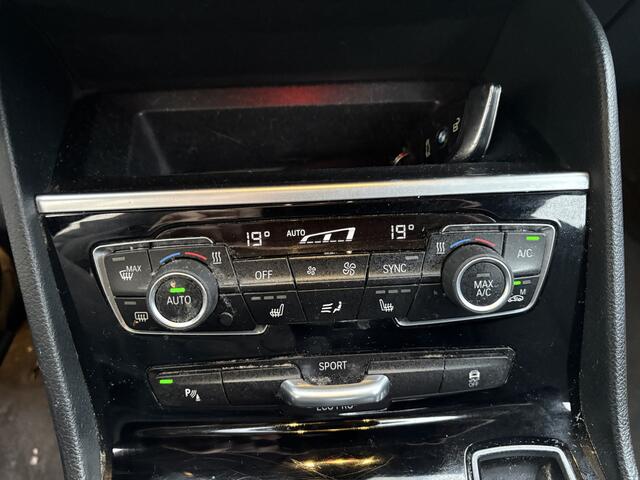 BMW 2-SERIE Active Tourer 216d Executive / NAVI / CRUISE / BTW