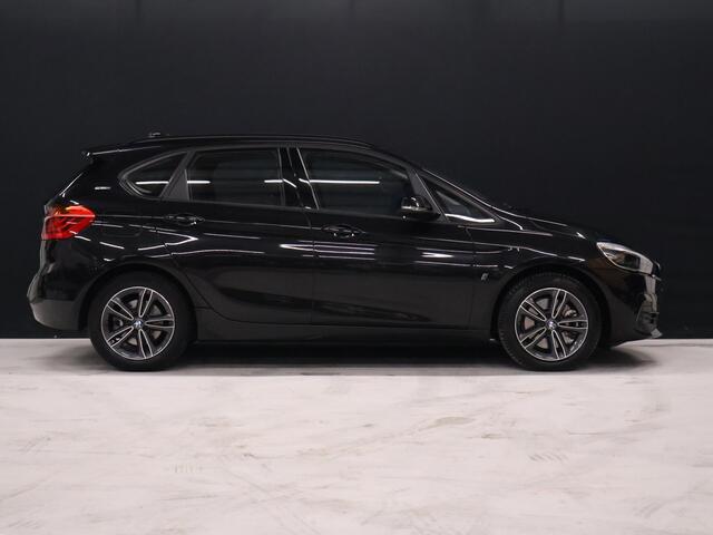 BMW 2-SERIE Active Tourer 225xe iPerformance High Executive [CAMERA, HEAD UP DISPLAY, LEDER SPORTSTOELEN, STOELVERWARMING, NIEUWSTAAT]