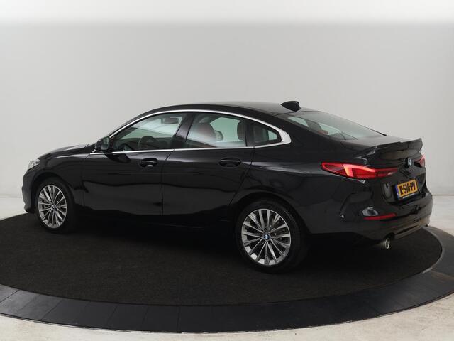 BMW 2-SERIE Gran Coupé 220i High Executive | Head-Up | Adaptive cruise | Leder | Camera | Stoelverwarming | Sportstoelen | Luxury Line | Carplay | Live Cockpit | Navigatie | Park Assist | Full LED