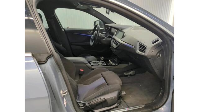 BMW 2-SERIE Gran Coupé 218i Aut. M-Sport | Carplay | Camera | Sport Stoelen |