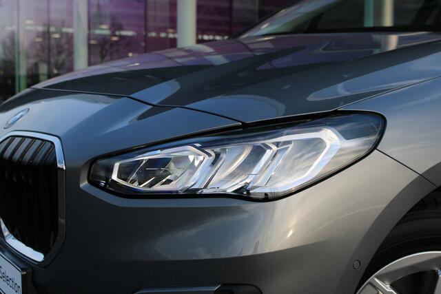 BMW 2-SERIE Active Tourer 218i Automaat / Achteruitrijcamera / Parking Assistant / Widescreen Display